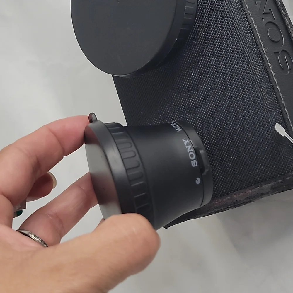 Sony wide and tele conversion lens